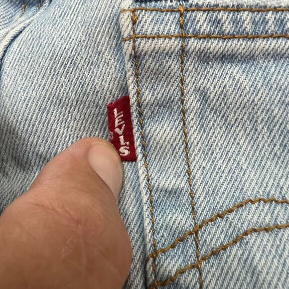 Levi's Women's Wedgie Straight Denim Jenas Size 25 Light Wash Crop Ankle - Picture 7 of 11